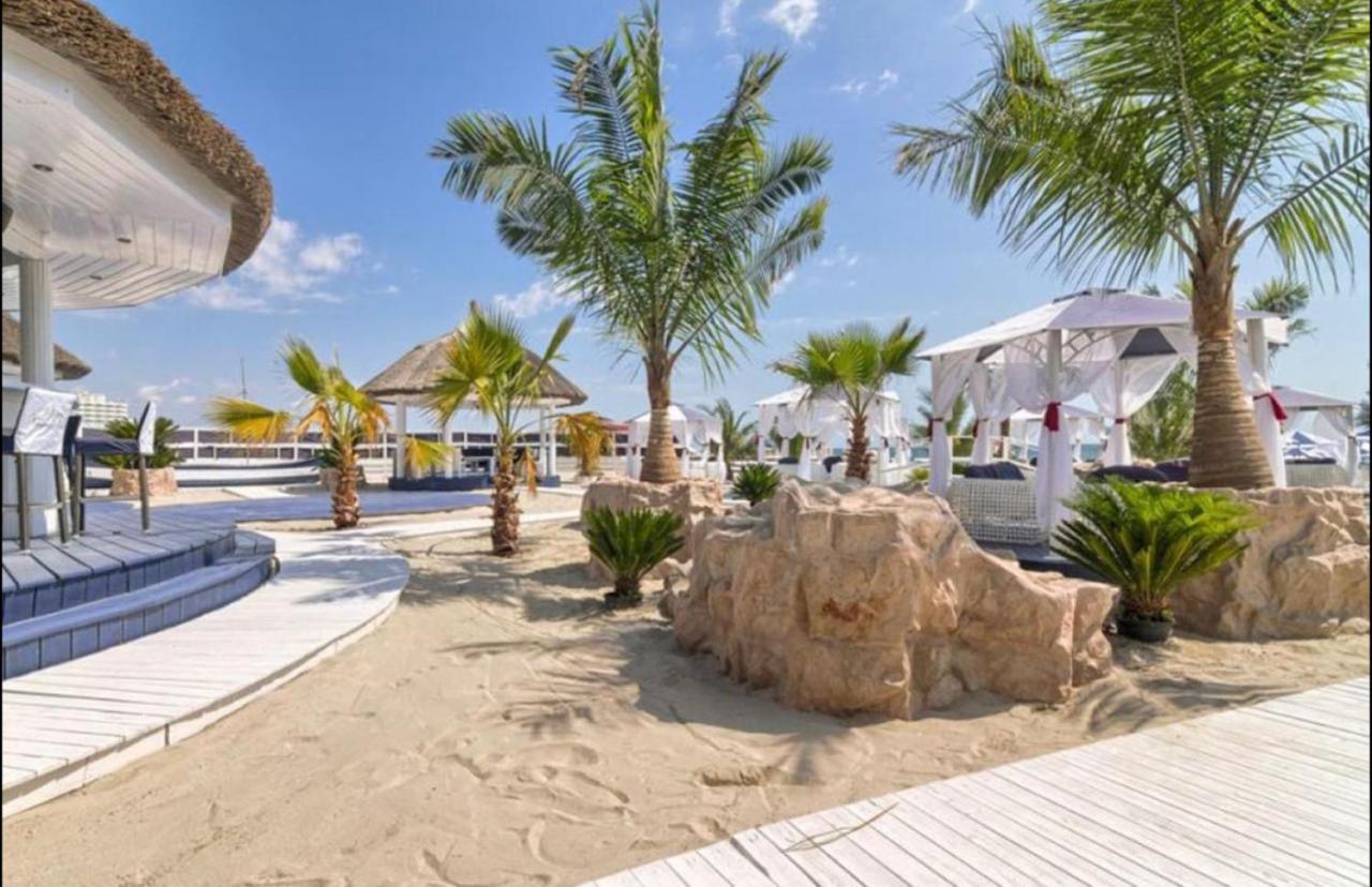Velier Holiday Apartments Mamaia Bagian luar foto