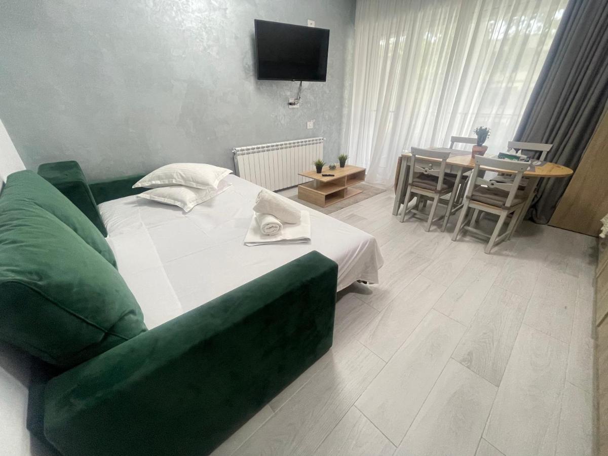 Velier Holiday Apartments Mamaia Bagian luar foto