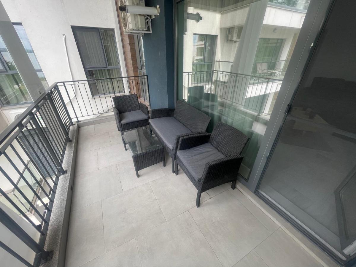 Velier Holiday Apartments Mamaia Bagian luar foto