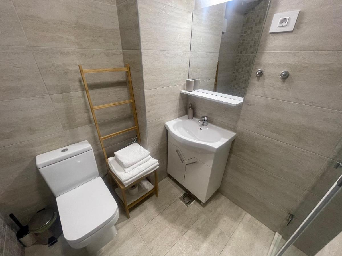 Velier Holiday Apartments Mamaia Bagian luar foto