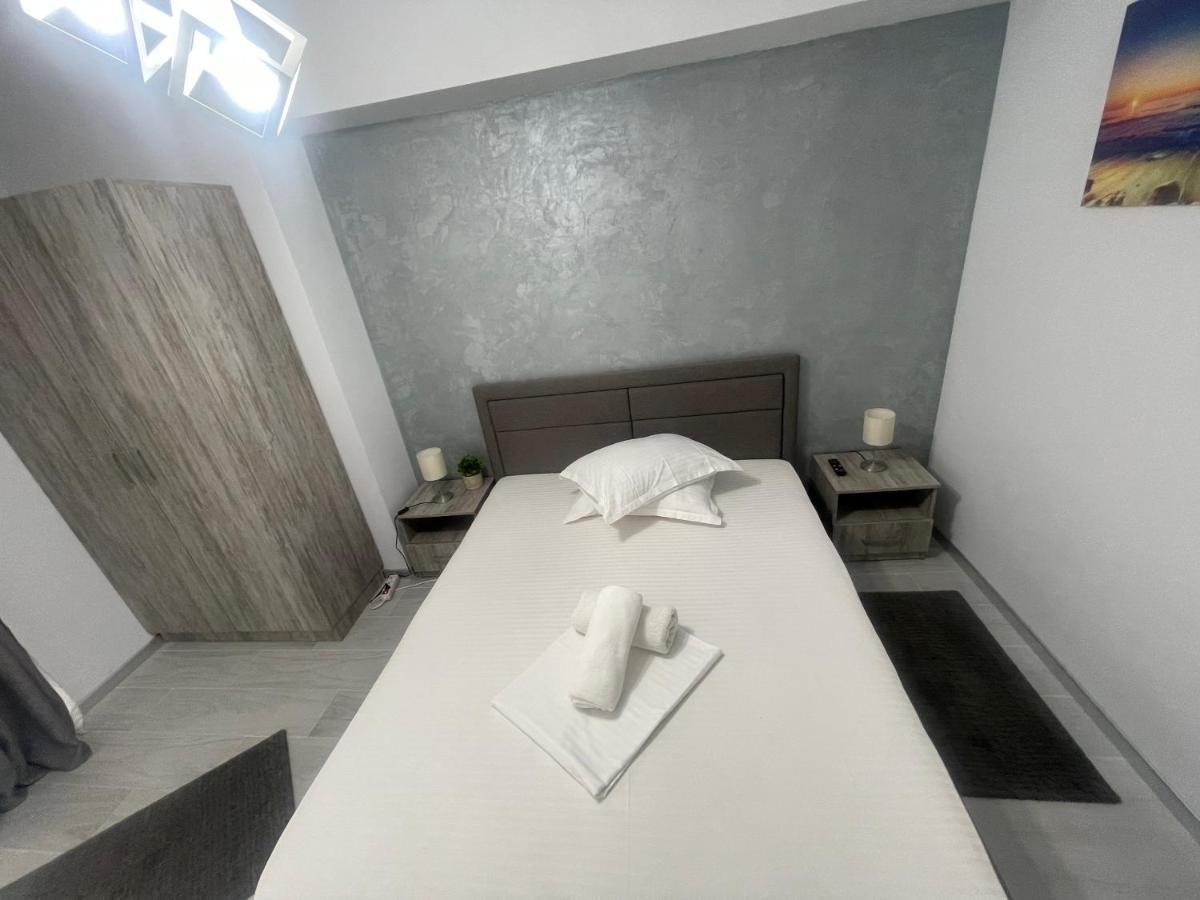 Velier Holiday Apartments Mamaia Bagian luar foto