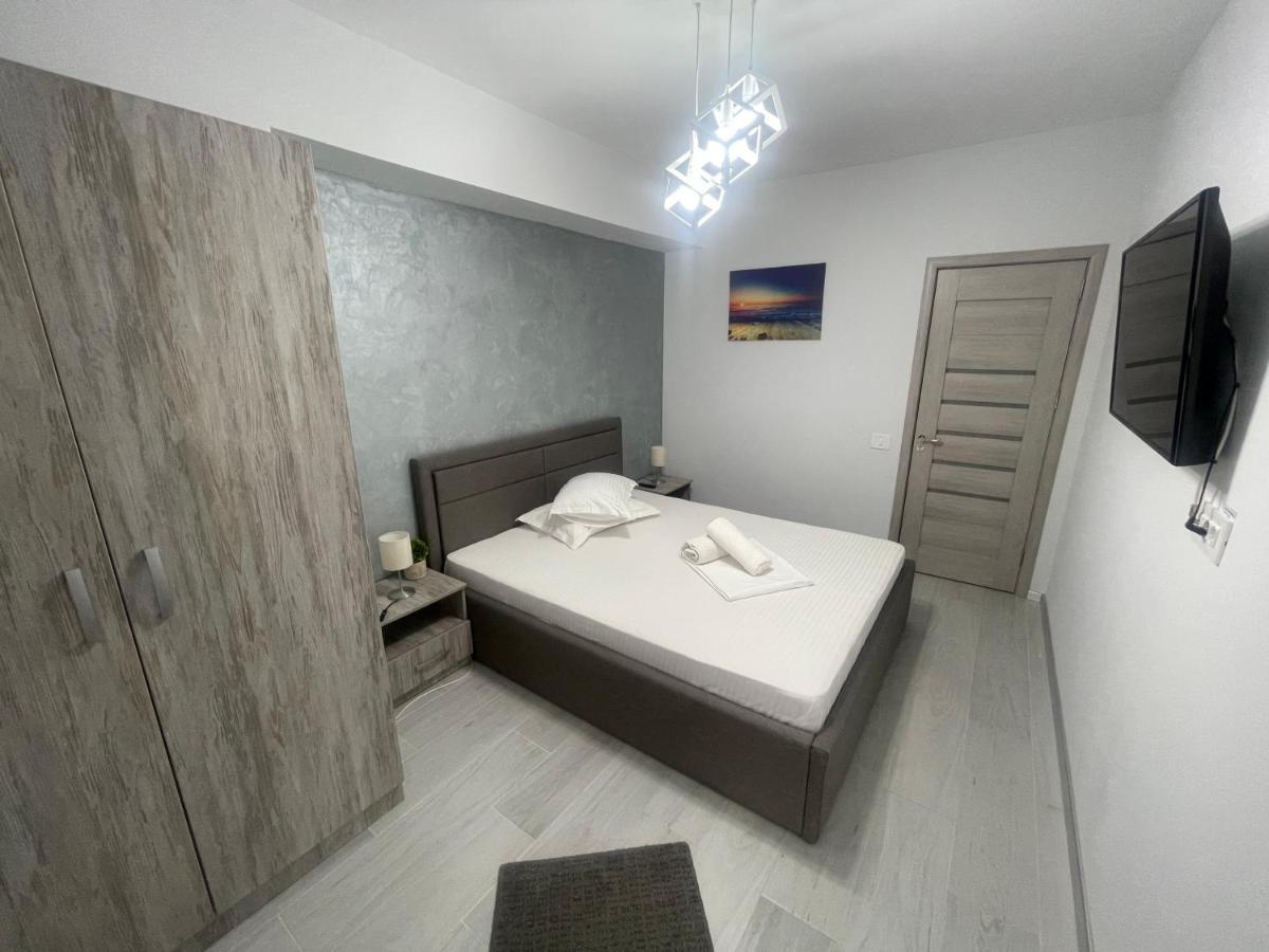 Velier Holiday Apartments Mamaia Bagian luar foto