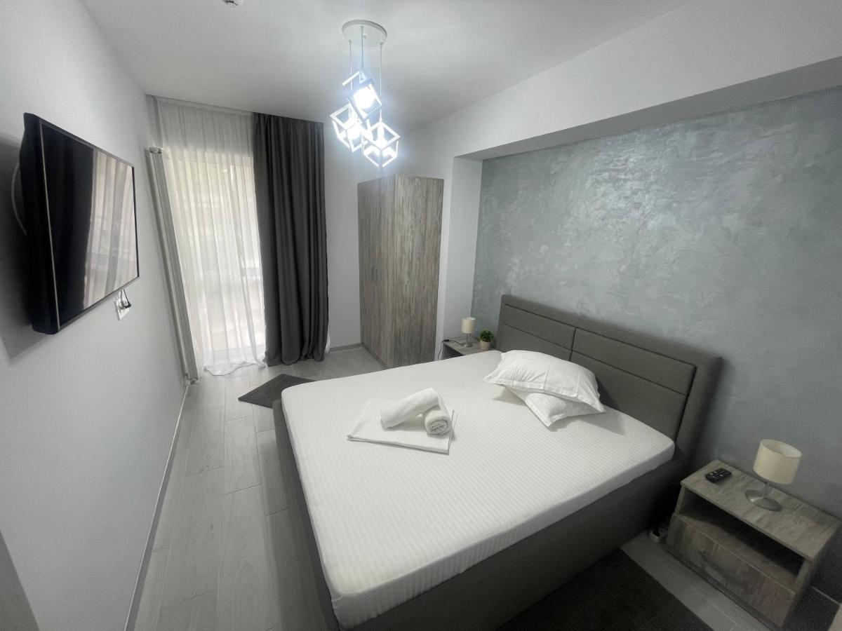 Velier Holiday Apartments Mamaia Bagian luar foto