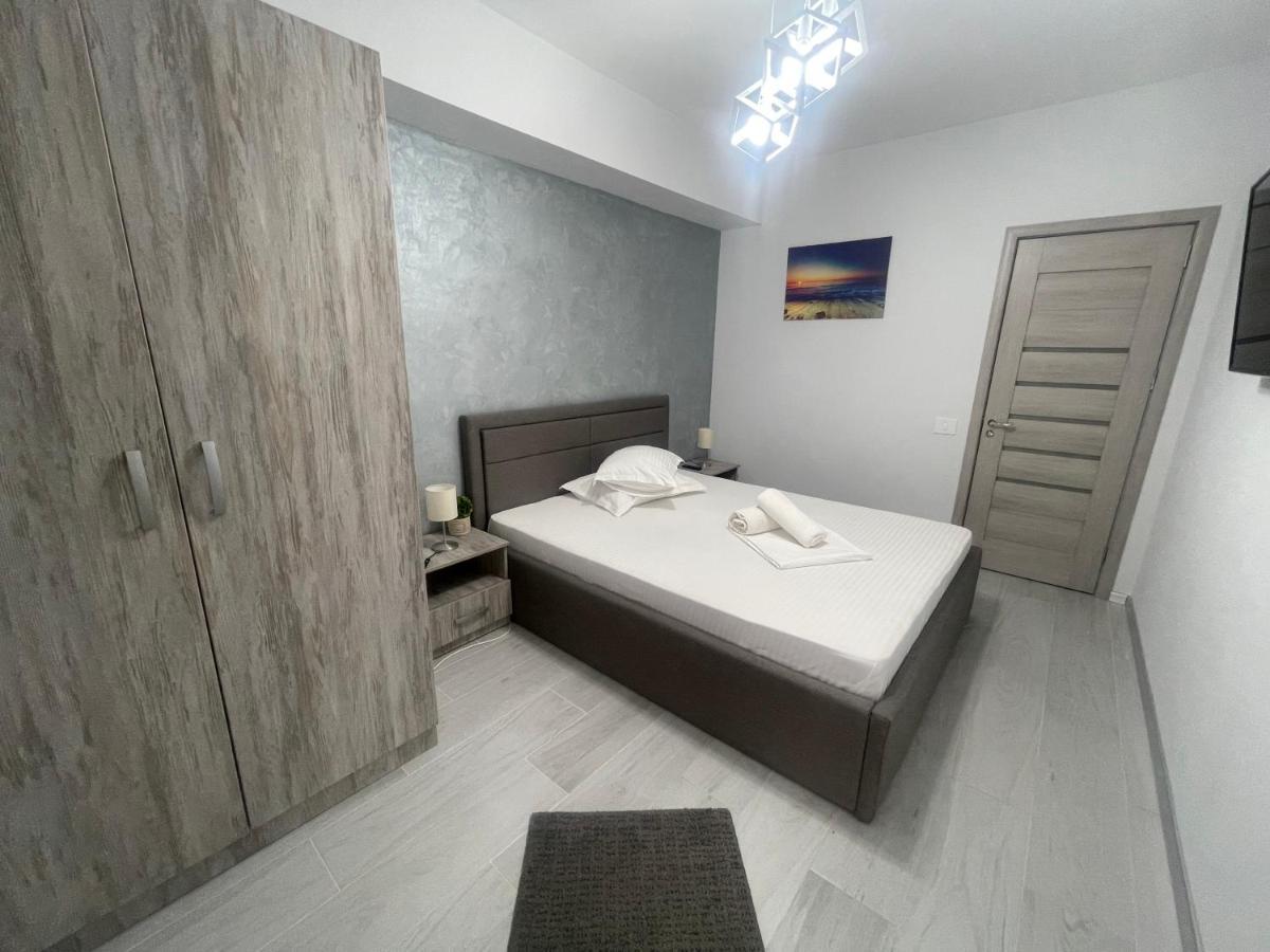 Velier Holiday Apartments Mamaia Bagian luar foto